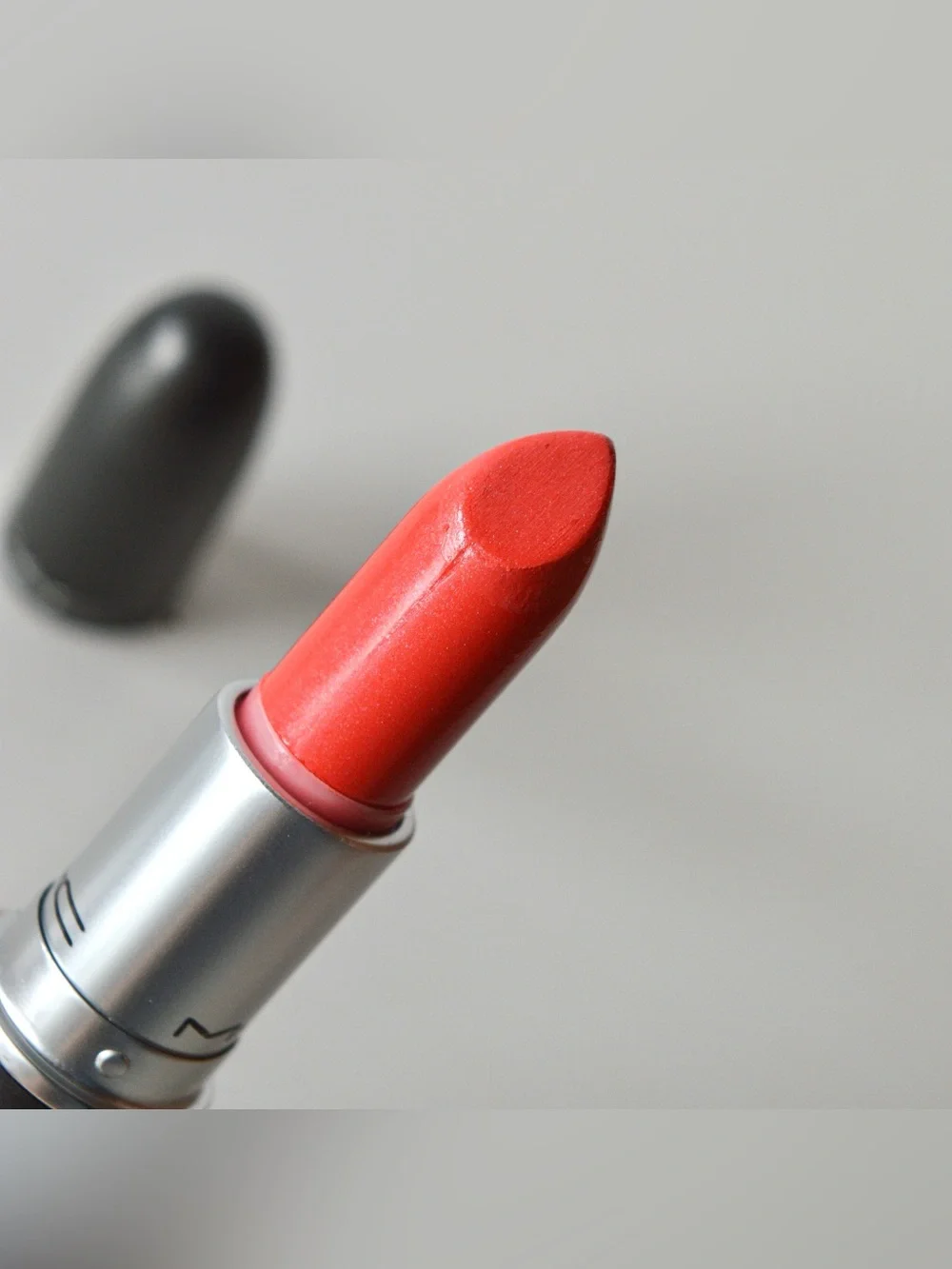 MAC Cosmetics Lipstick *PRETTY BOY* Rich Medium Coral Juice Summer Lips Like New